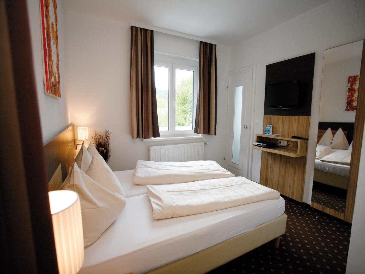 Hotel Diana Portschach am Woerthersee Room photo