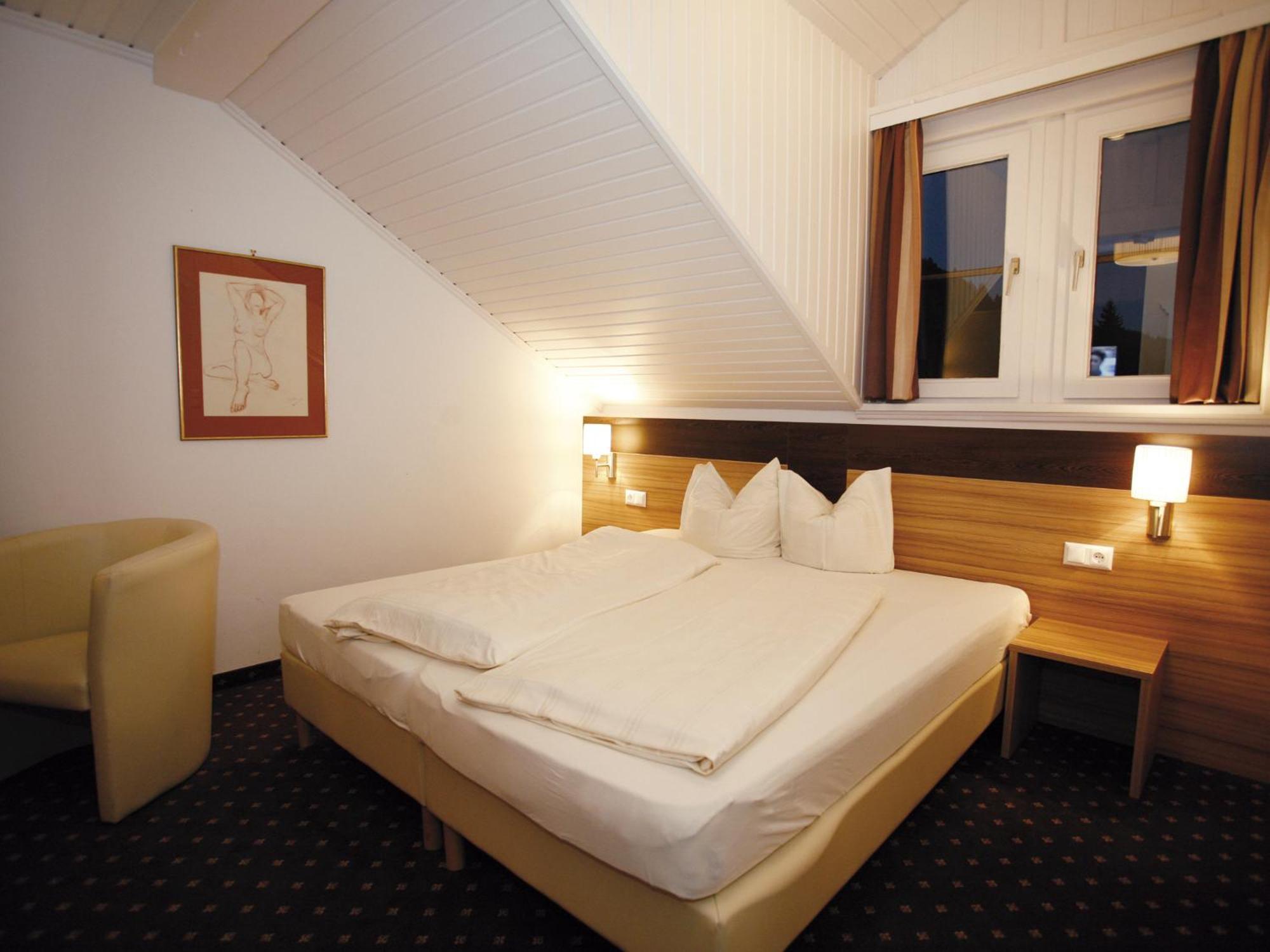 Hotel Diana Portschach am Woerthersee Room photo